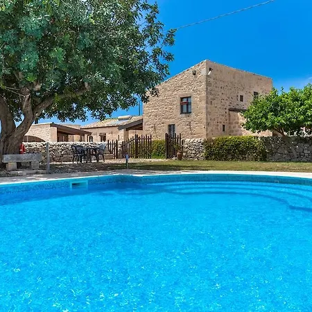 La Muraglia Hotel Camemi